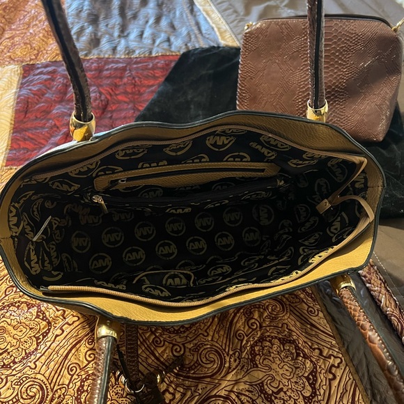 NEW LEATHER AMERI MODE HANDBAG - Picture 2 of 3